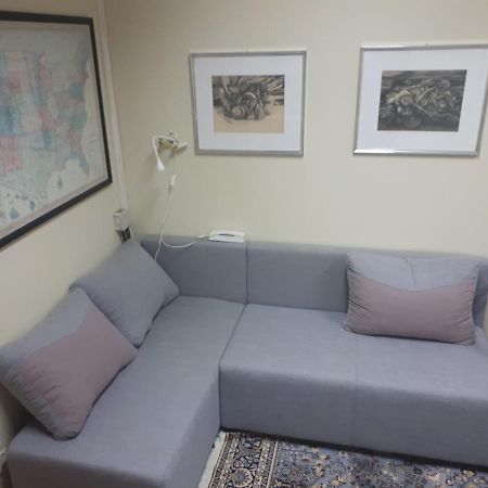 Apartamento Cozy Hikers Flat Belgrado Exterior foto