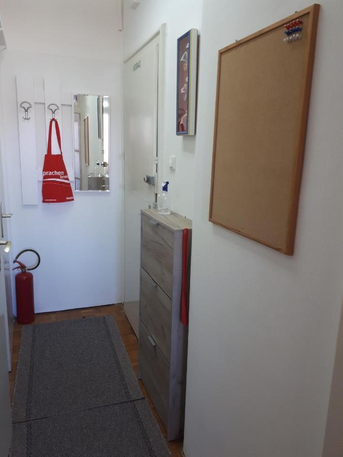 Apartamento Cozy Hikers Flat Belgrado Exterior foto