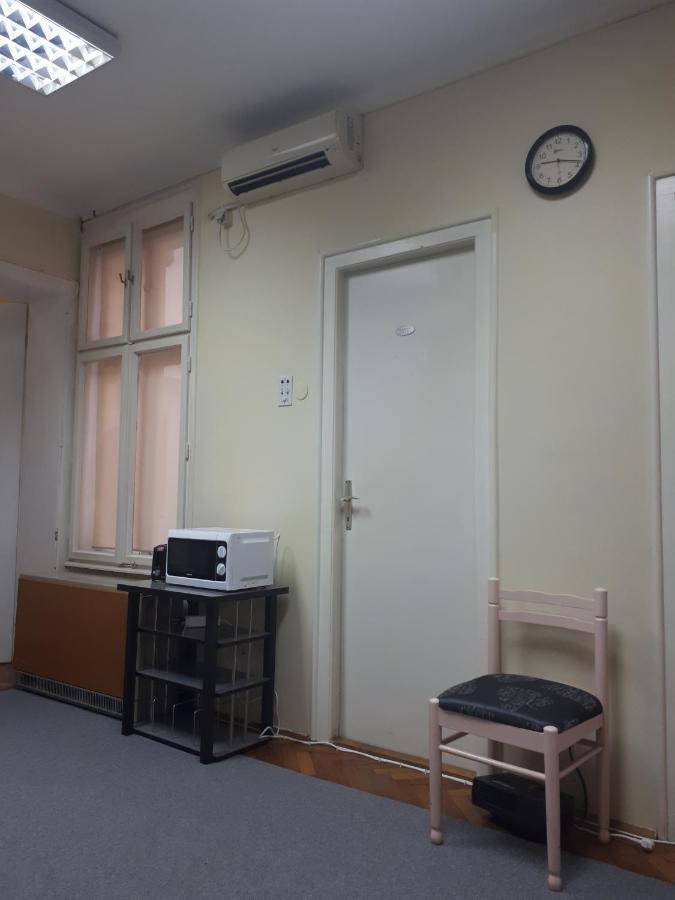 Apartamento Cozy Hikers Flat Belgrado Exterior foto