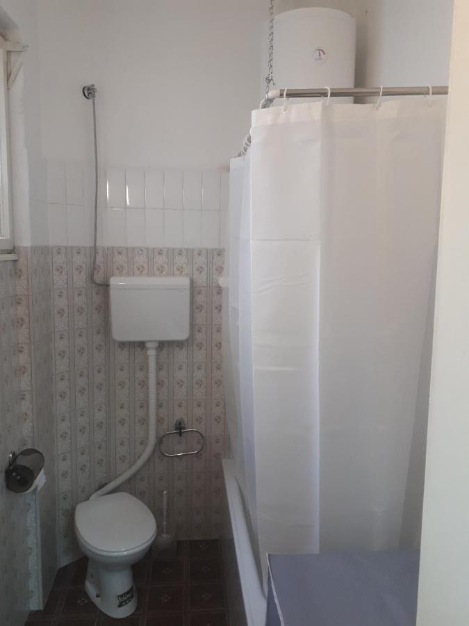 Apartamento Cozy Hikers Flat Belgrado Exterior foto