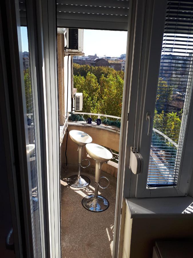 Apartamento Cozy Hikers Flat Belgrado Exterior foto