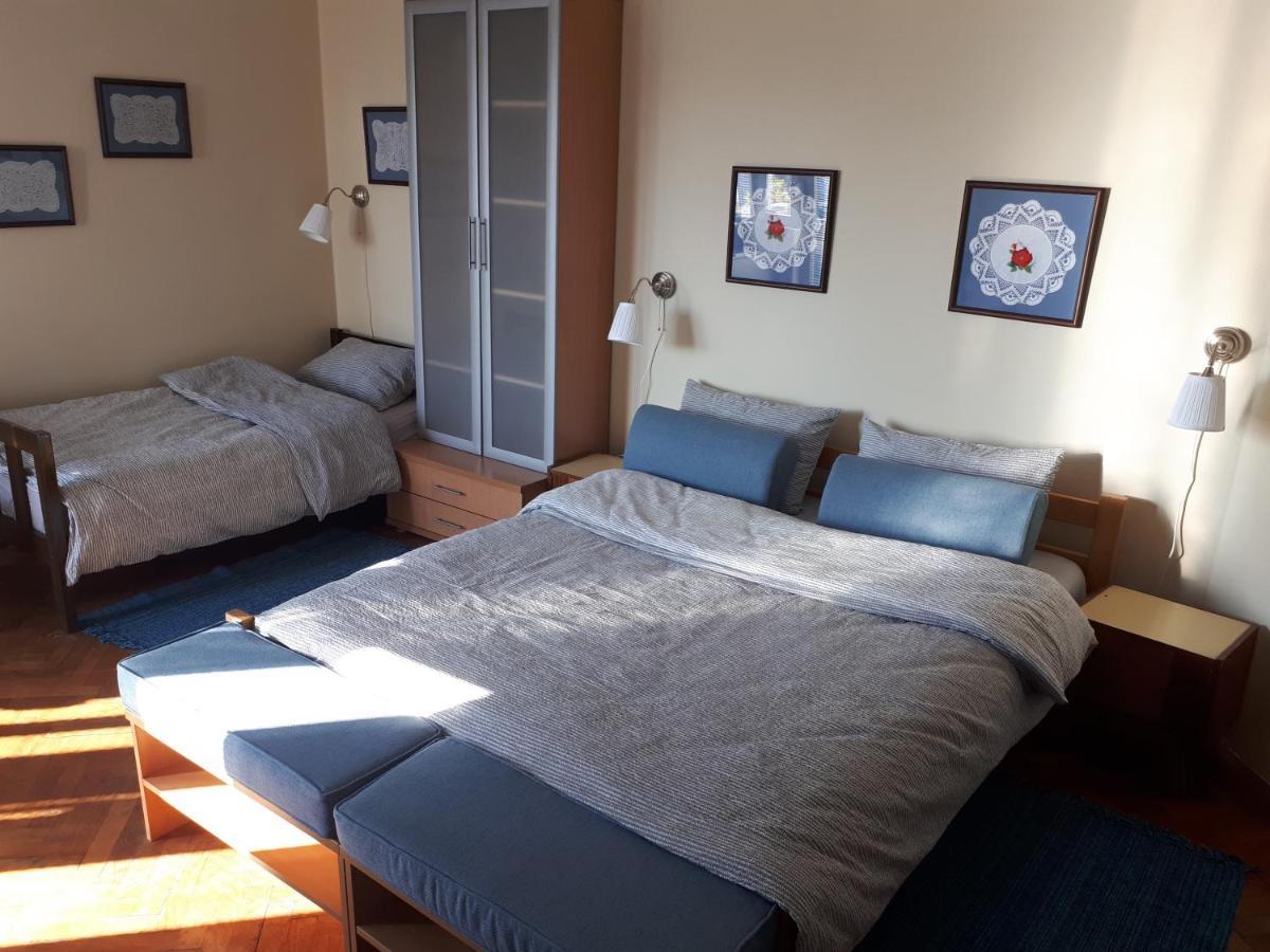 Apartamento Cozy Hikers Flat Belgrado Exterior foto